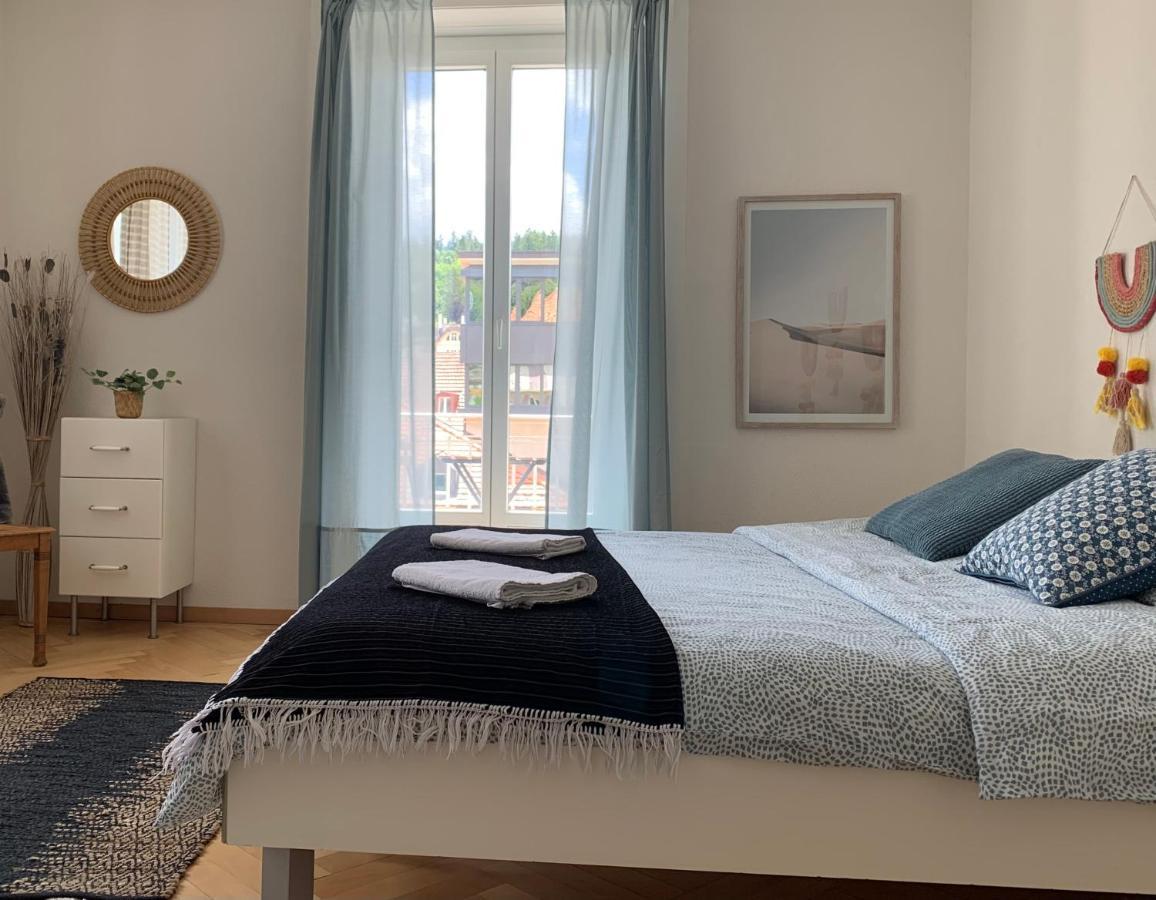 Appartement Luna Avec Parking Couvert Prive Le Locle Exterior photo