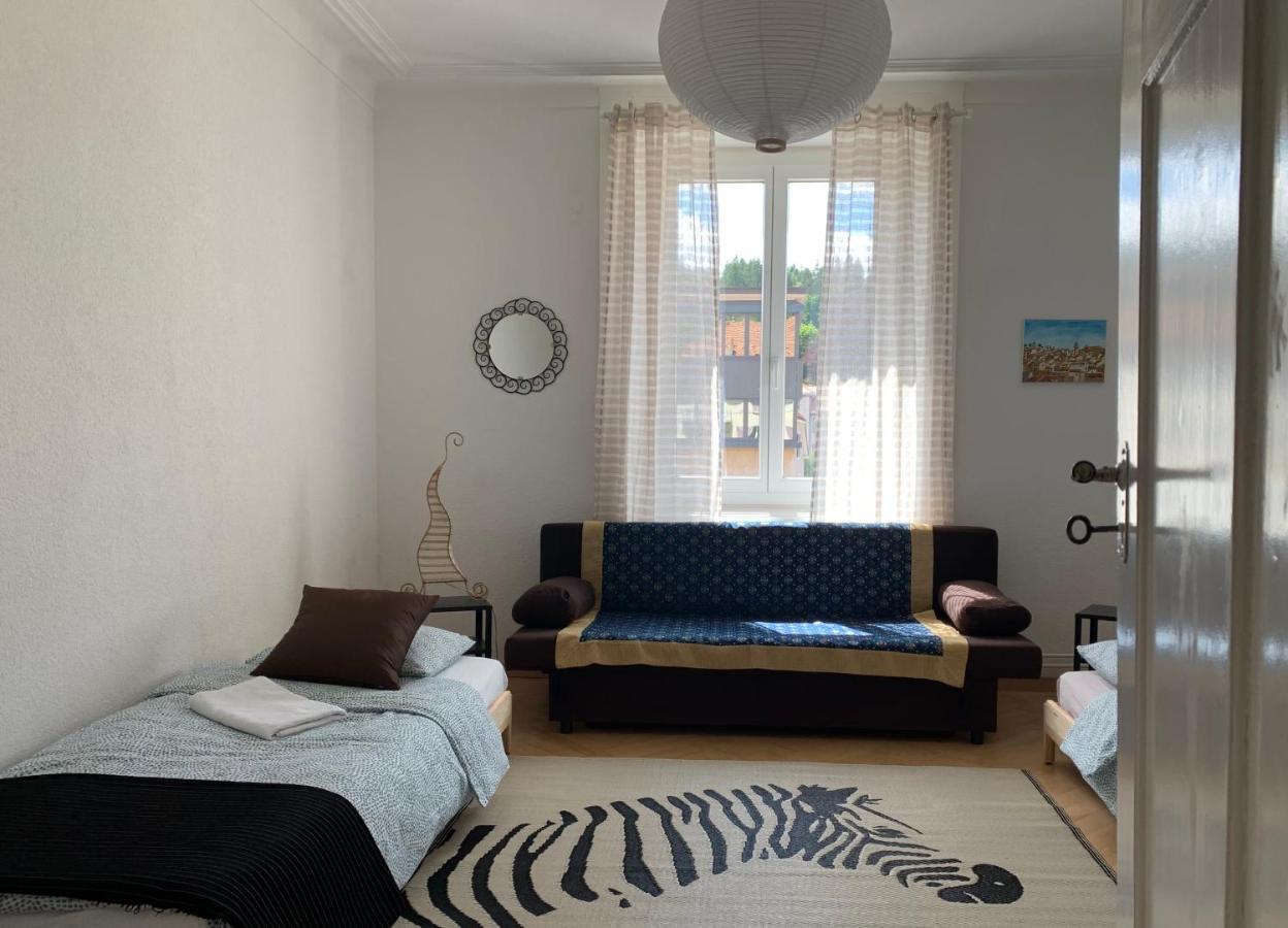 Appartement Luna Avec Parking Couvert Prive Le Locle Exterior photo